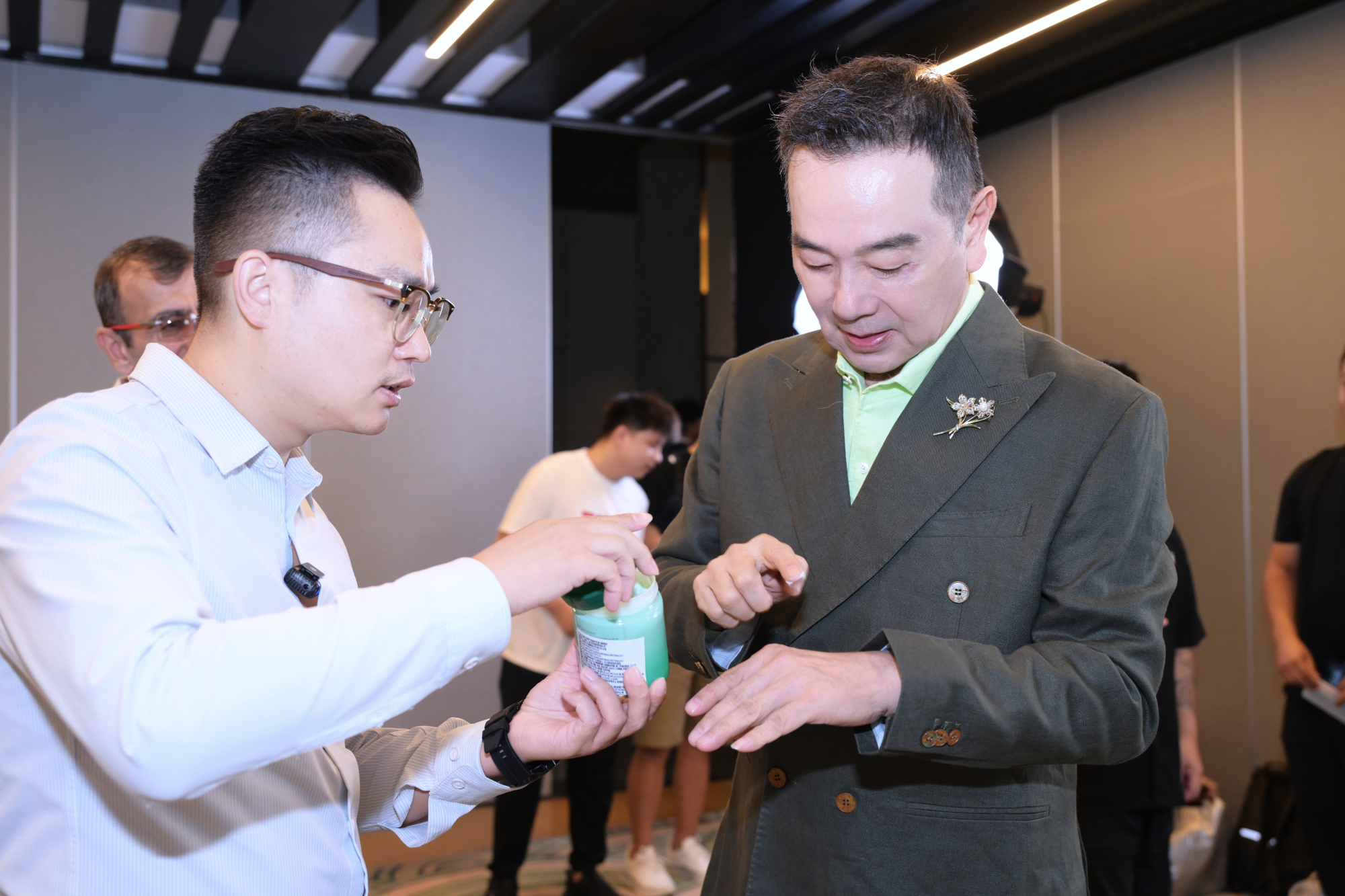 图片4.png 图片4.png